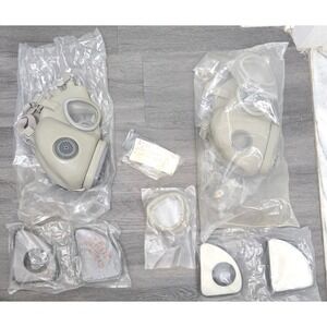 Vintage Soviet Russian Military Gas Mask Gray Respirator S‎ 22/85